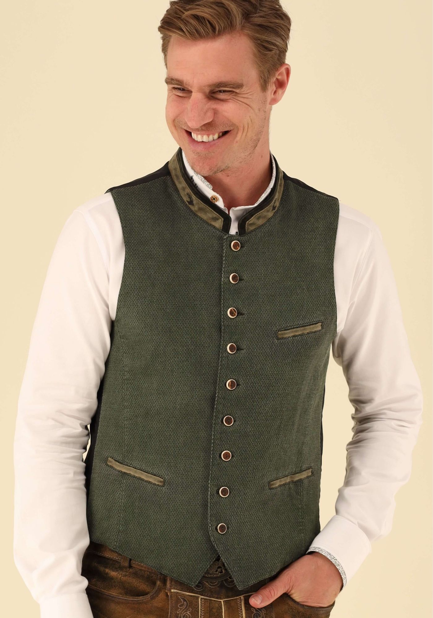 Gipfelstürmer Trachtenweste Slim Fit Volano