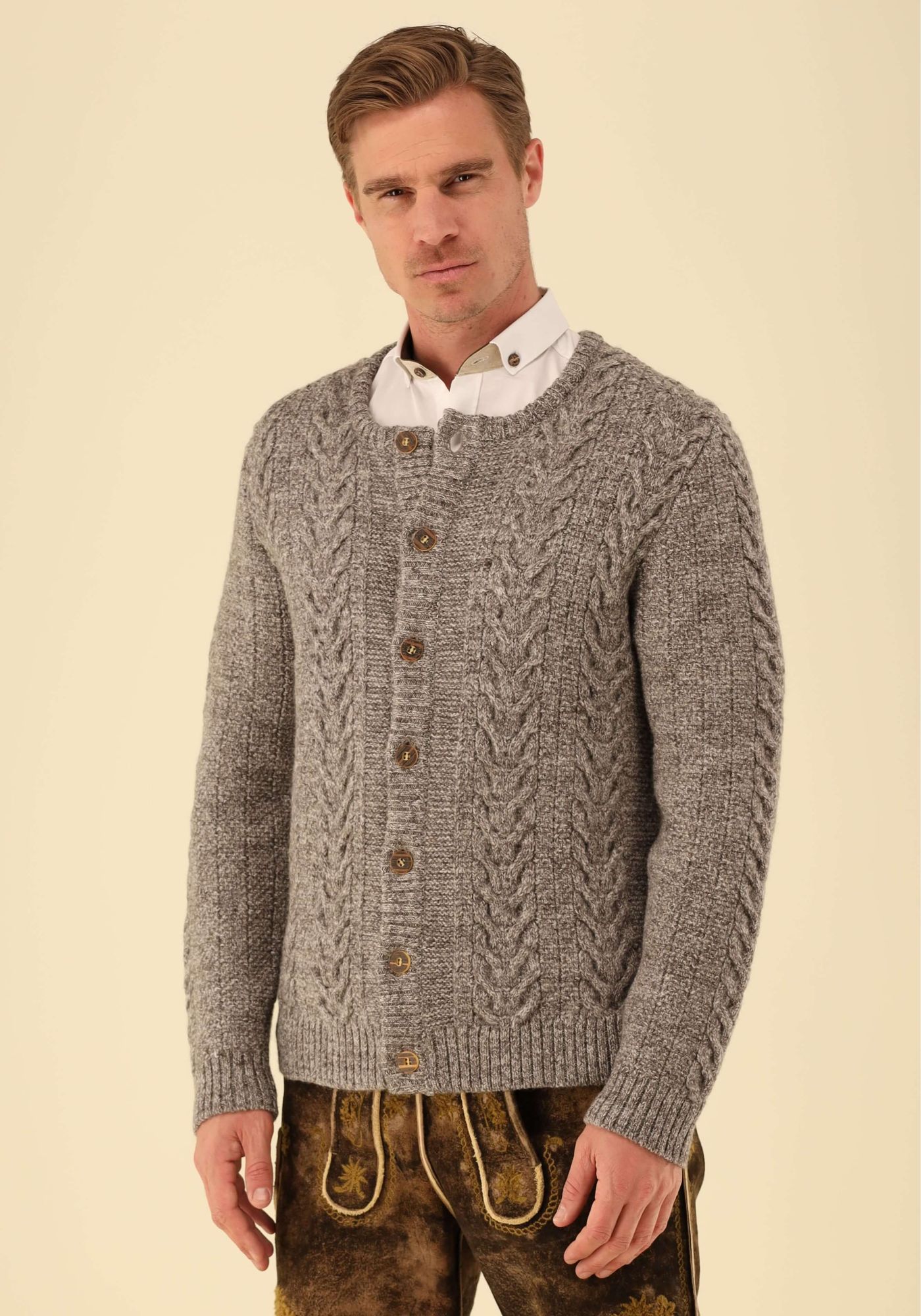Gipfelstürmer Trachtenstrickjacke Regular Fit Peluvi