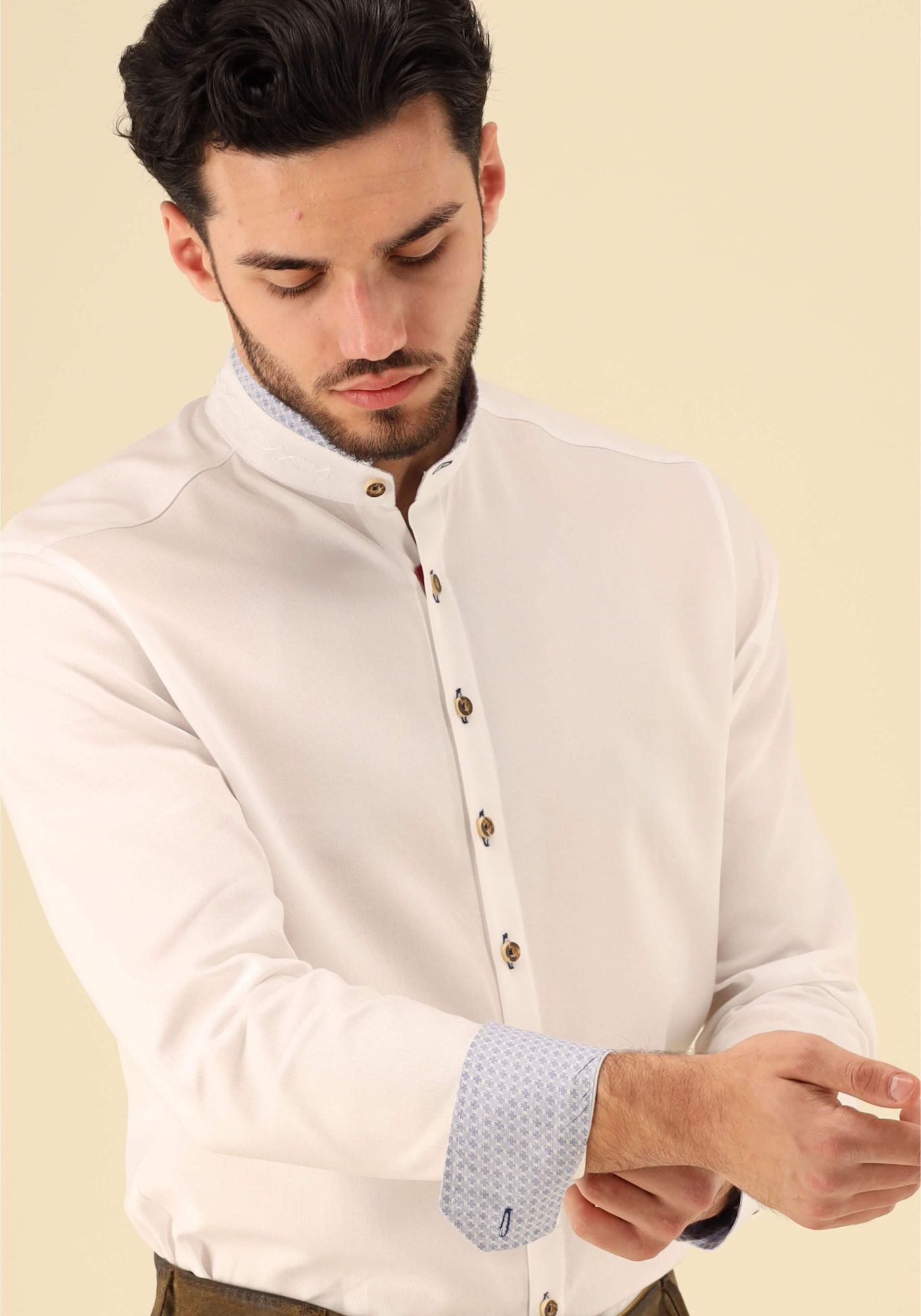 Gipfelstürmer Trachtenhemd Slim Fit Ezaba