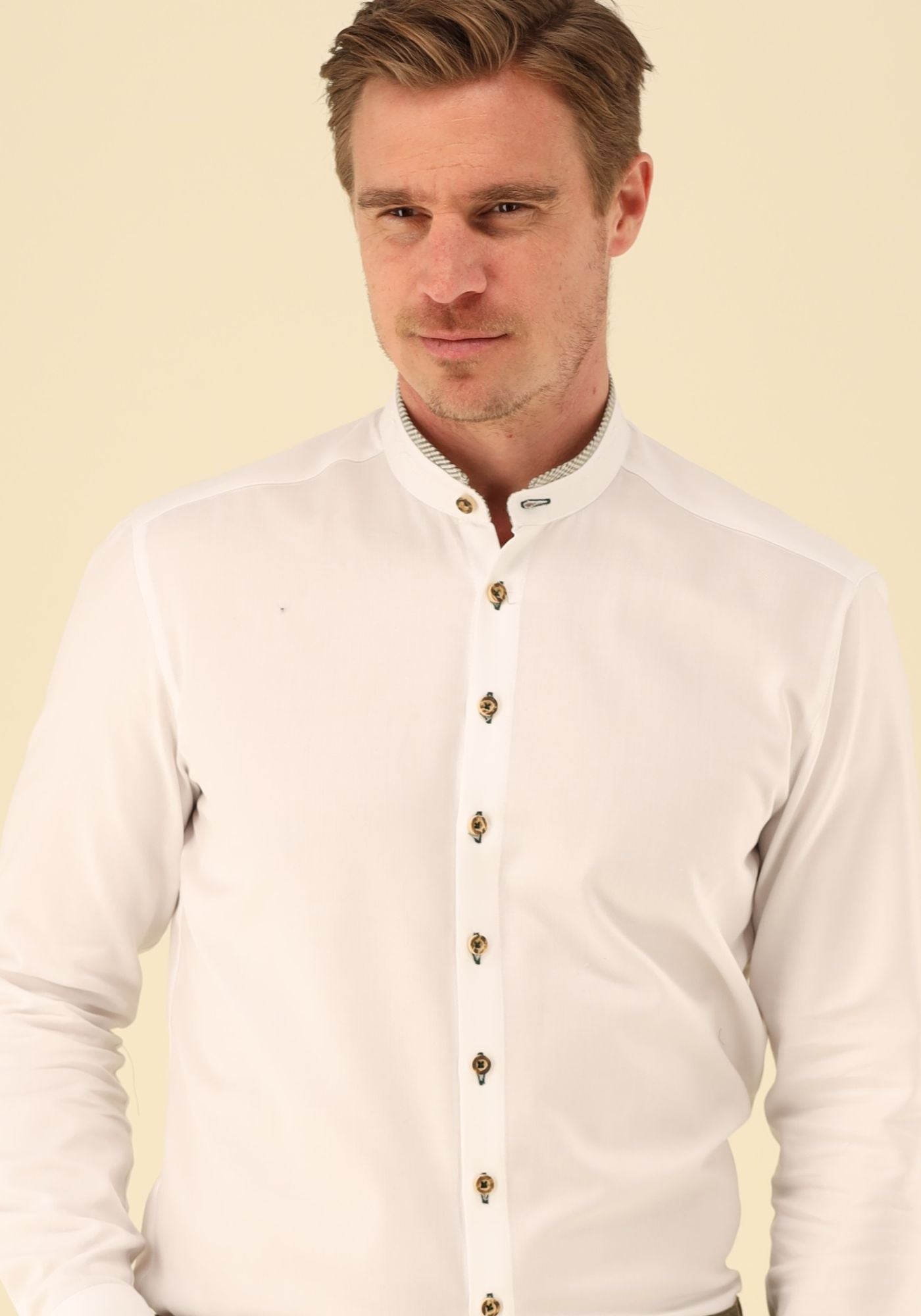 Gipfelstürmer Trachtenhemd Slim Fit Ezaba