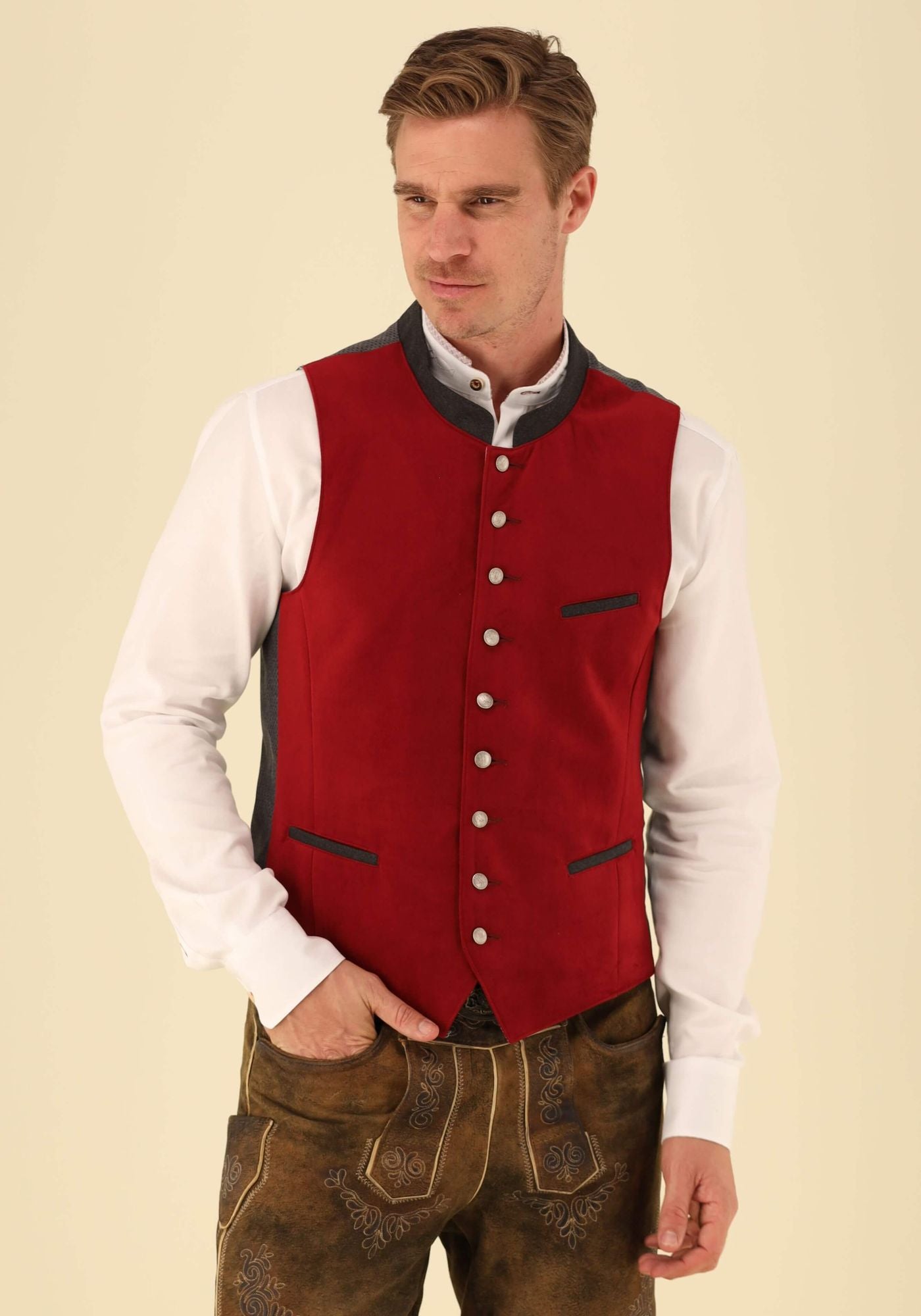 Gipfelstürmer Trachtenweste Slim Fit Elorut