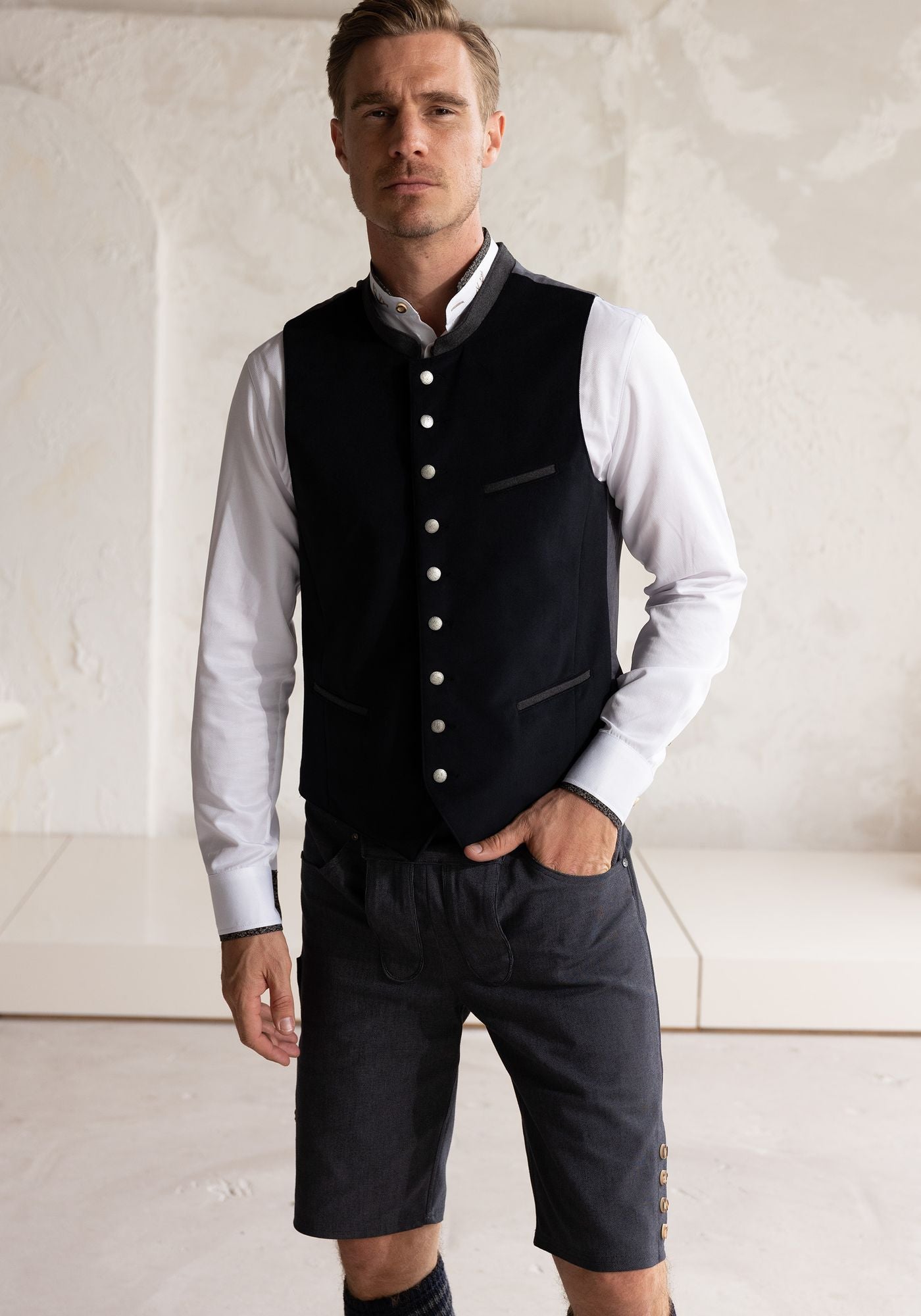 Gipfelstürmer Trachtenweste Slim Fit Elorut