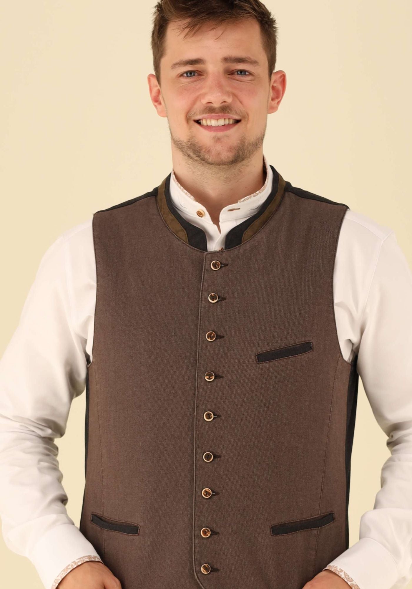Gipfelstürmer Trachtenweste Slim Fit Stise