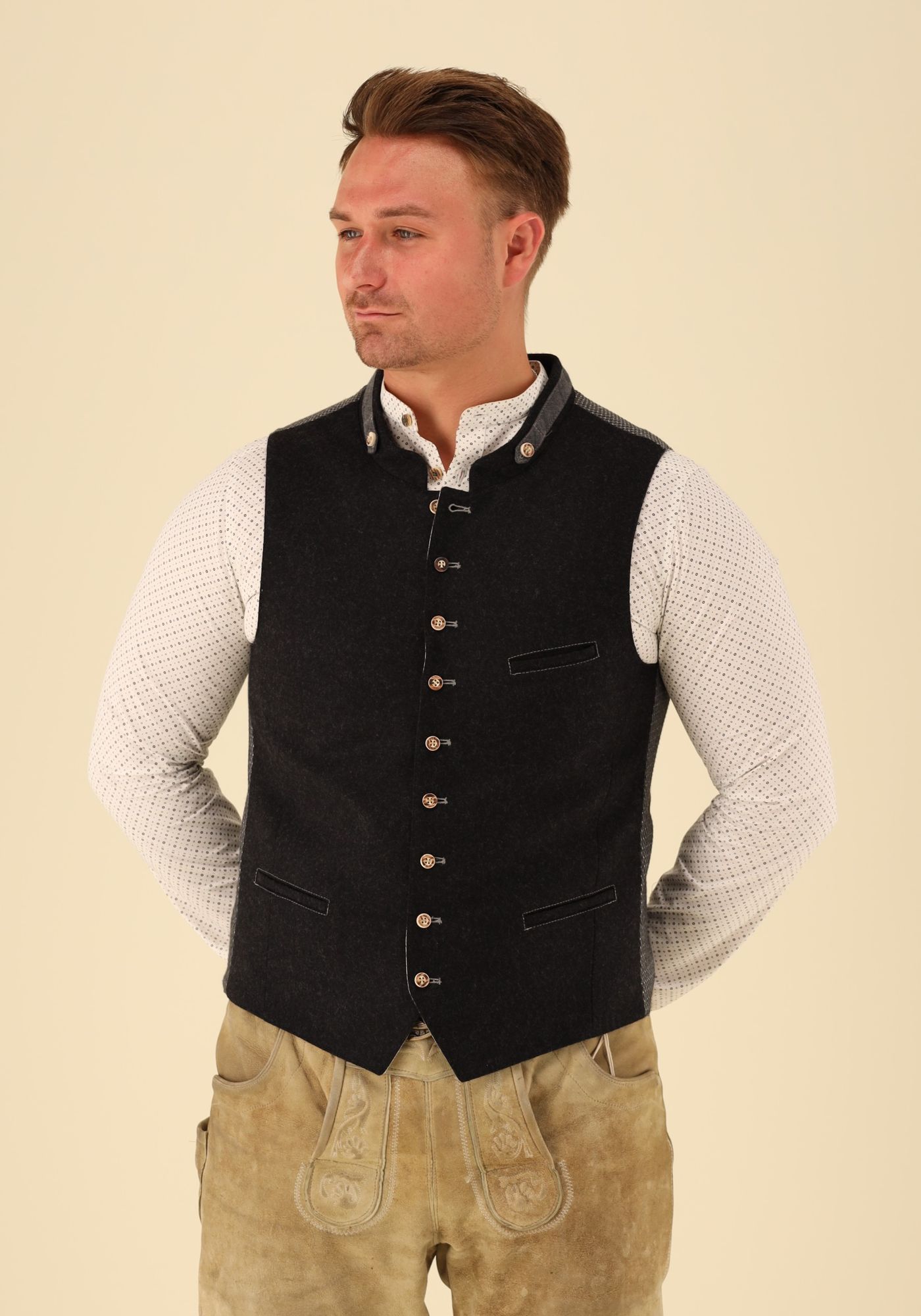 Gipfelstürmer Trachtenweste Slim Fit Bagil