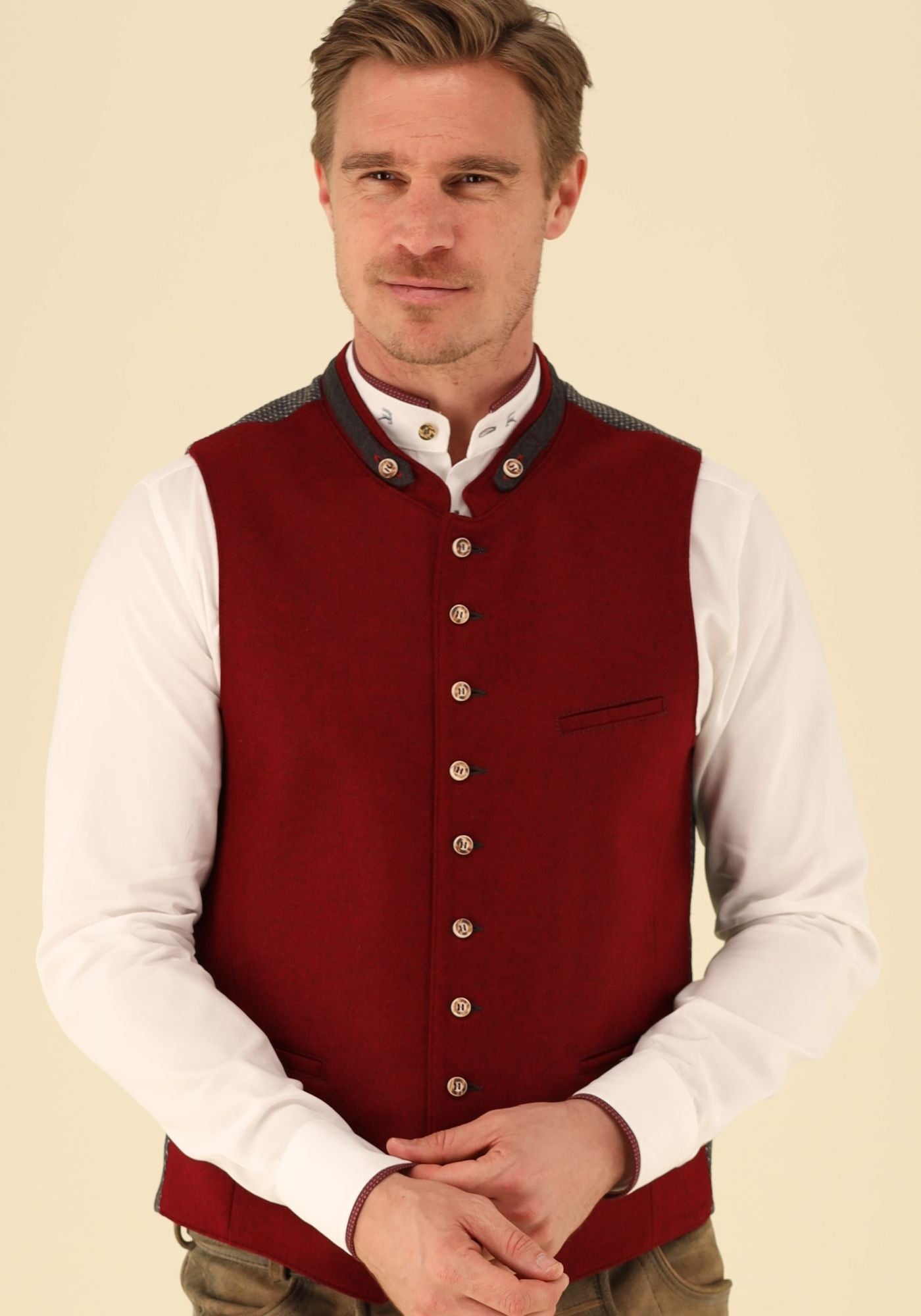 Gipfelstürmer Trachtenweste Slim Fit Bagil