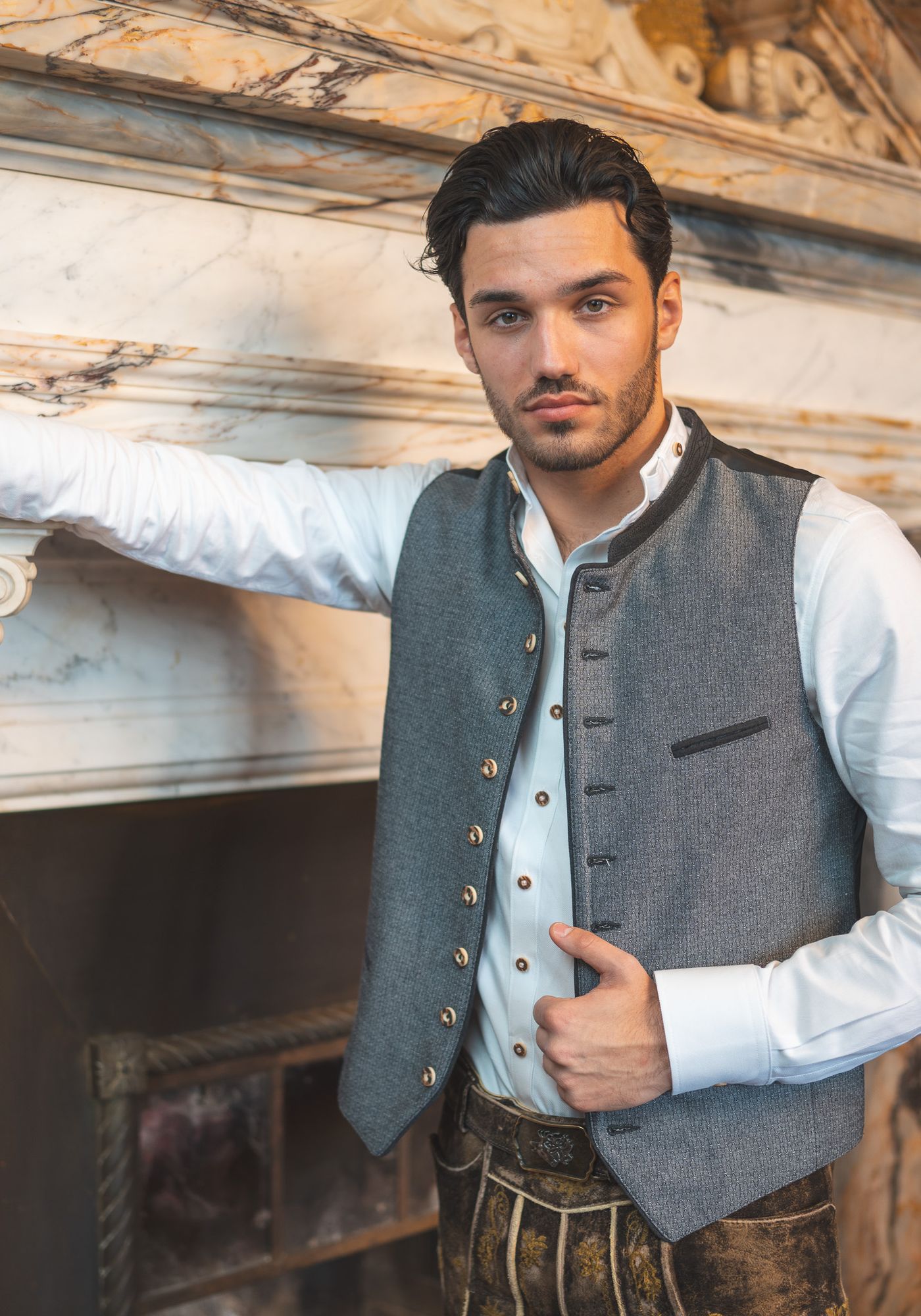 Gipfelstürmer Trachtenweste Slim Fit Krolu
