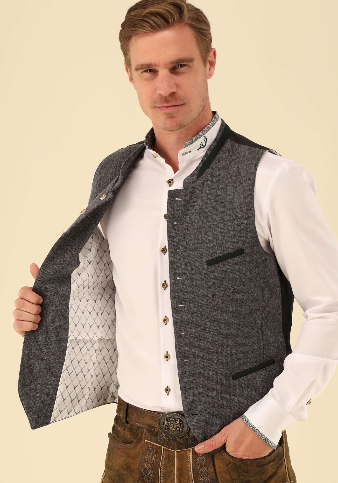 Gipfelstürmer Trachtenweste Slim Fit Macri