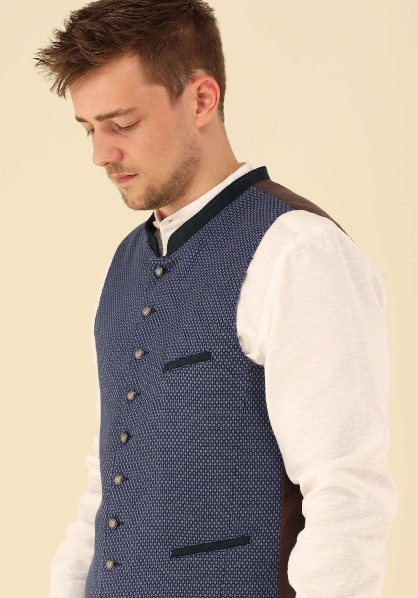 Gipfelstürmer Trachtenweste Slim Fit Umuwi