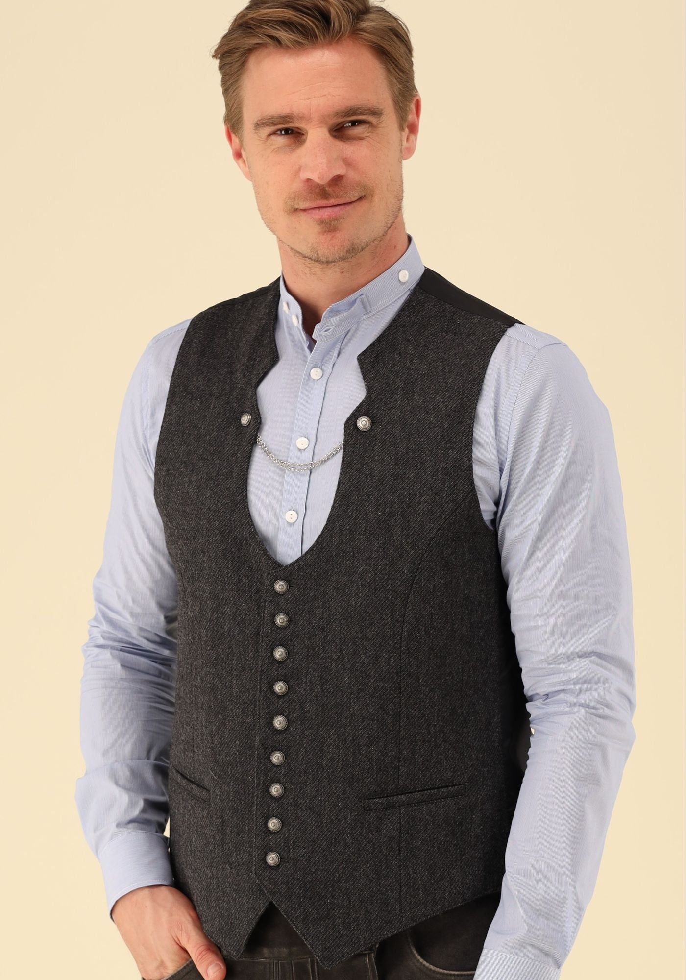 Gipfelstürmer Trachtenweste Miesbacher Slim Fit Okomer