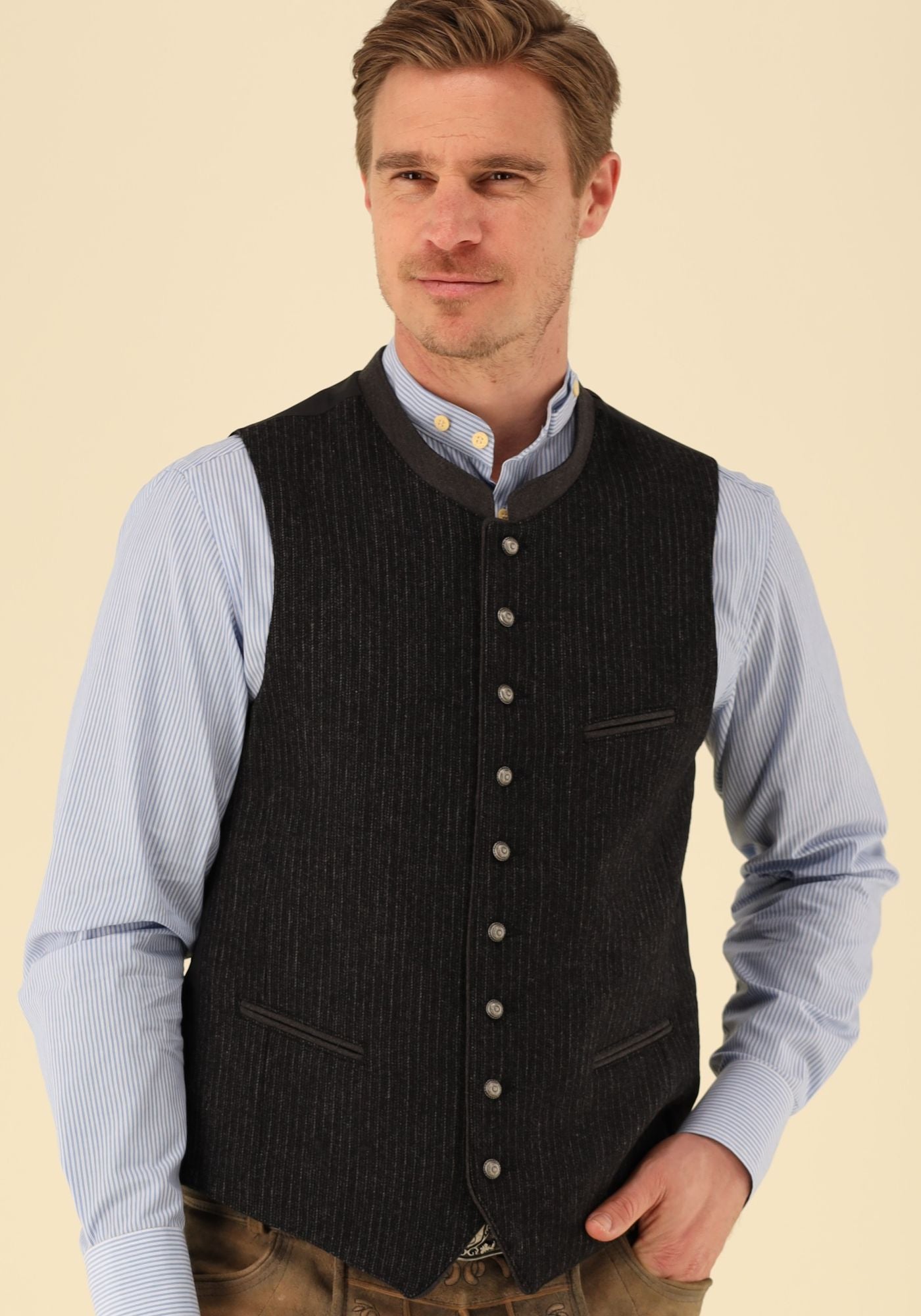 Gipfelstürmer Trachtenweste Slim Fit Prulu