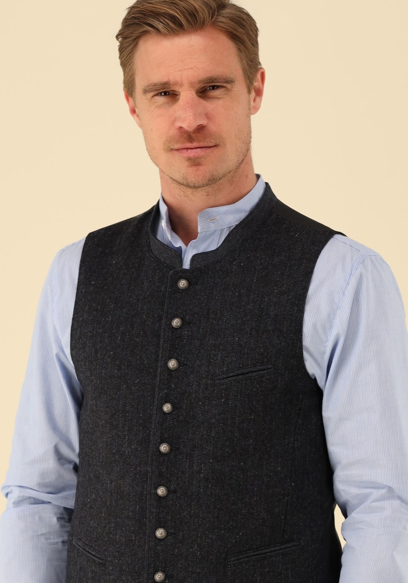 Gipfelstürmer Trachtenweste Slim Fit Pokafe