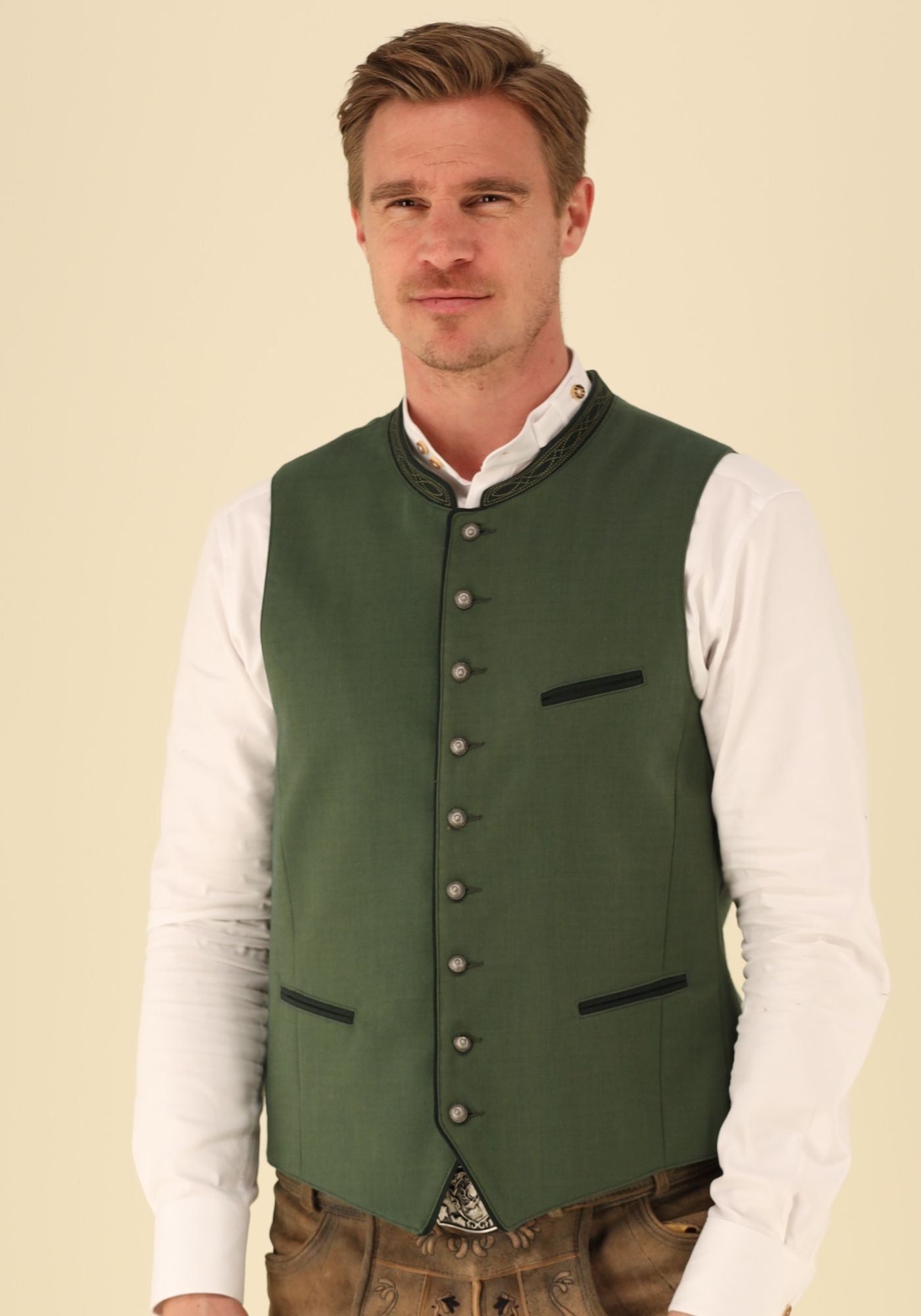 Gipfelstürmer Trachtenweste Slim Fit Pozir