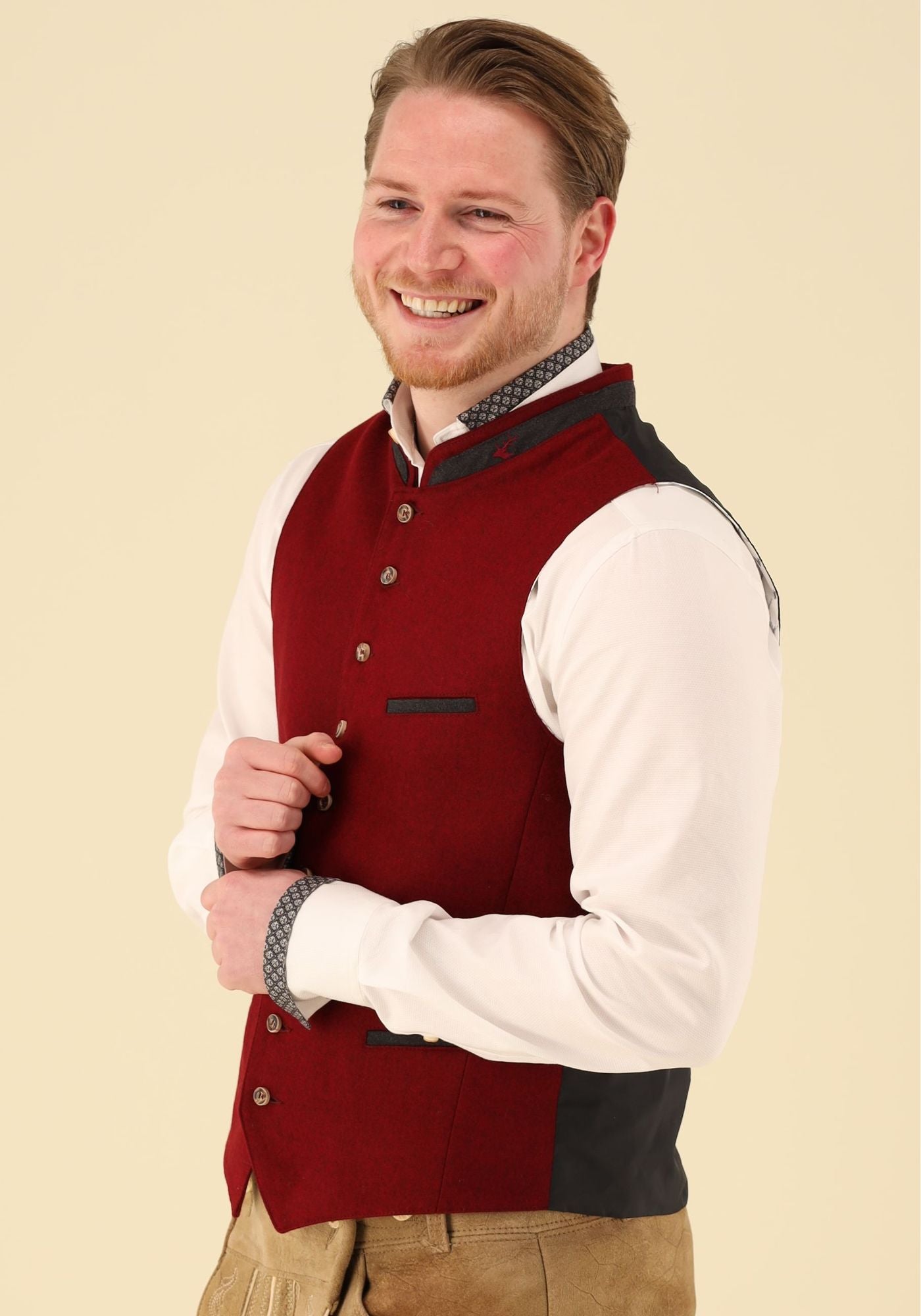 Gipfelstürmer Trachtenweste Slim Fit Ermoyo