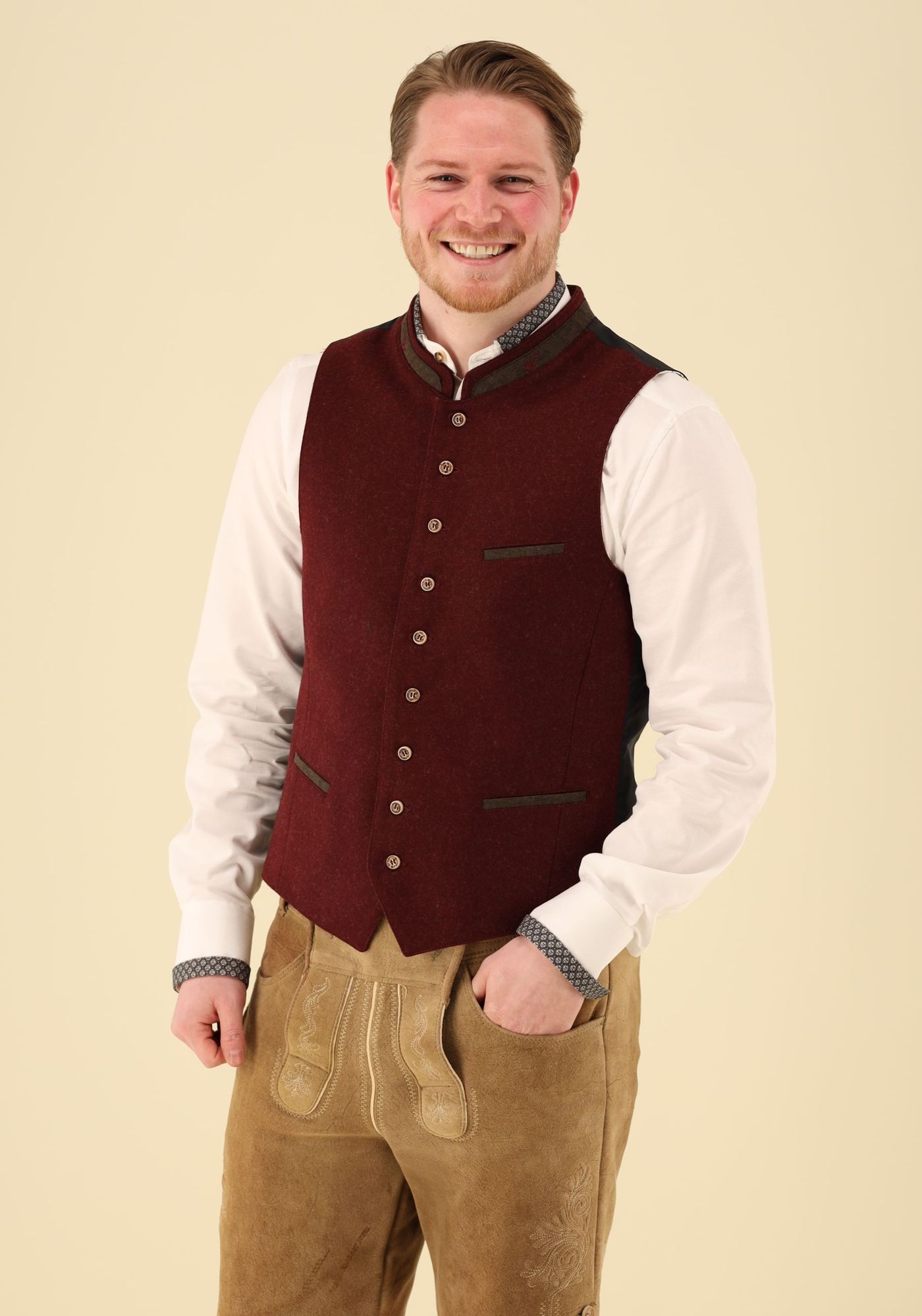 Gipfelstürmer Trachtenweste Slim Fit Ermoyo