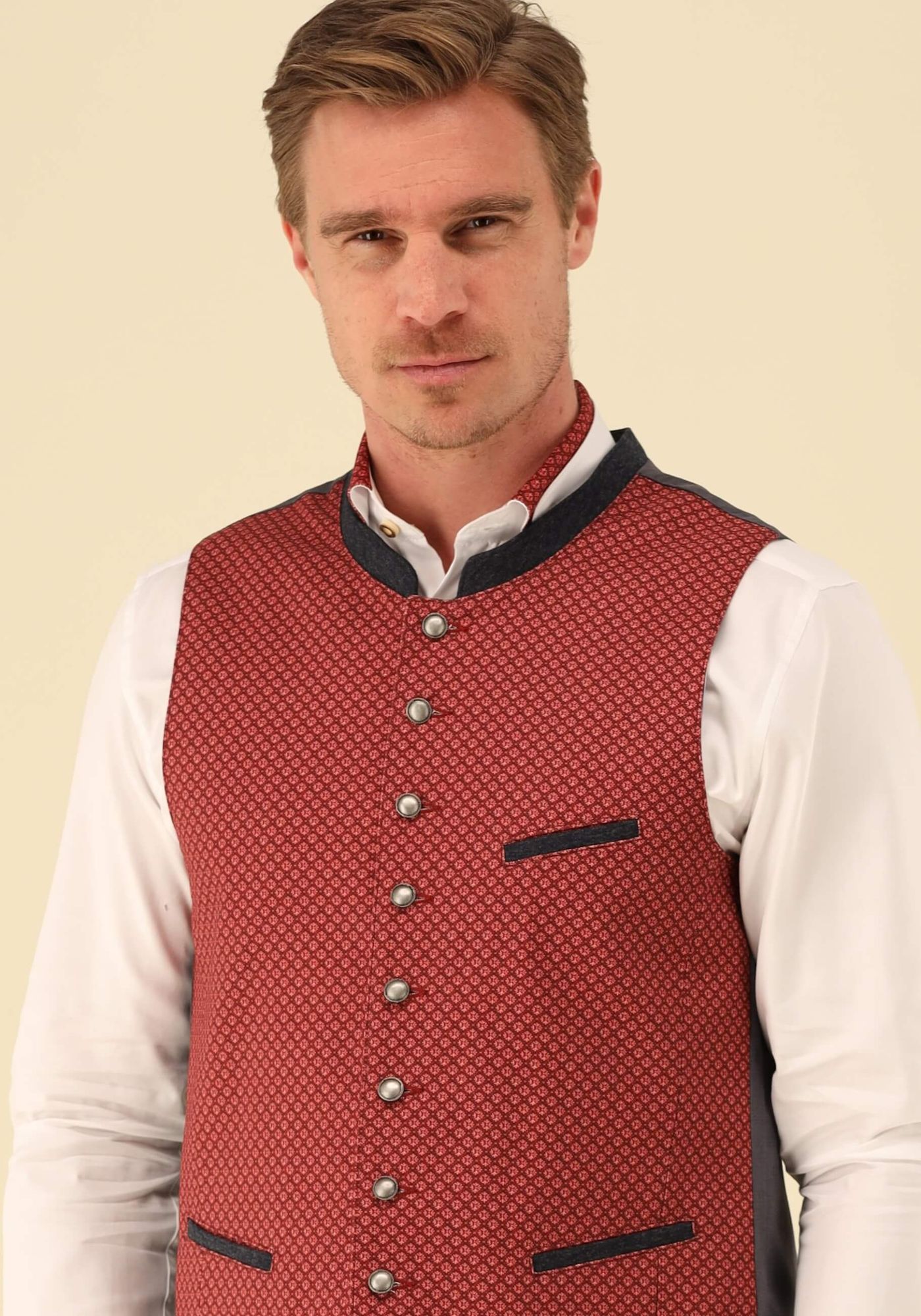 Gipfelstürmer Trachtenweste Slim Fit Drope
