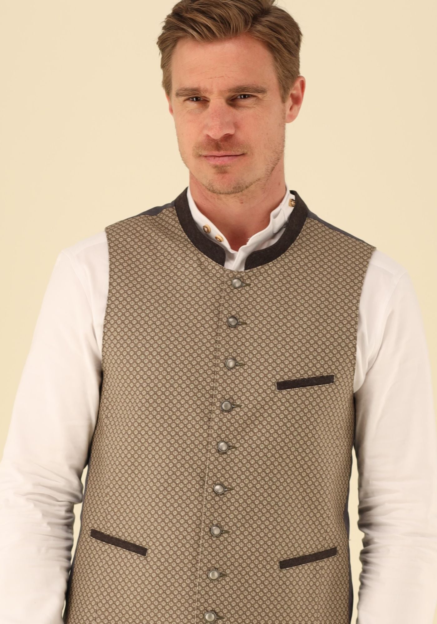 Gipfelstürmer Trachtenweste Slim Fit Drope