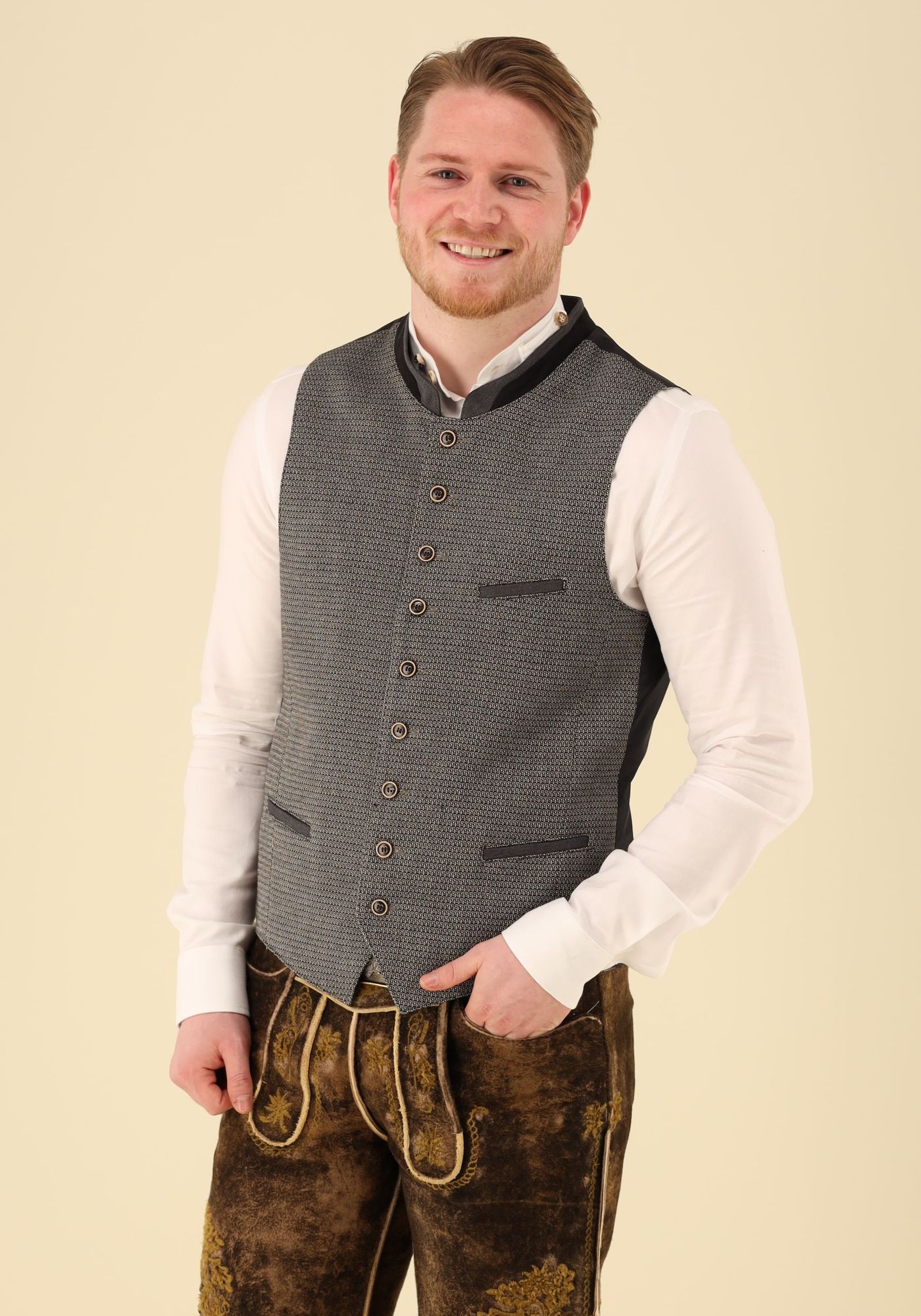 Gipfelstürmer Trachtenweste Slim Fit Pimigu