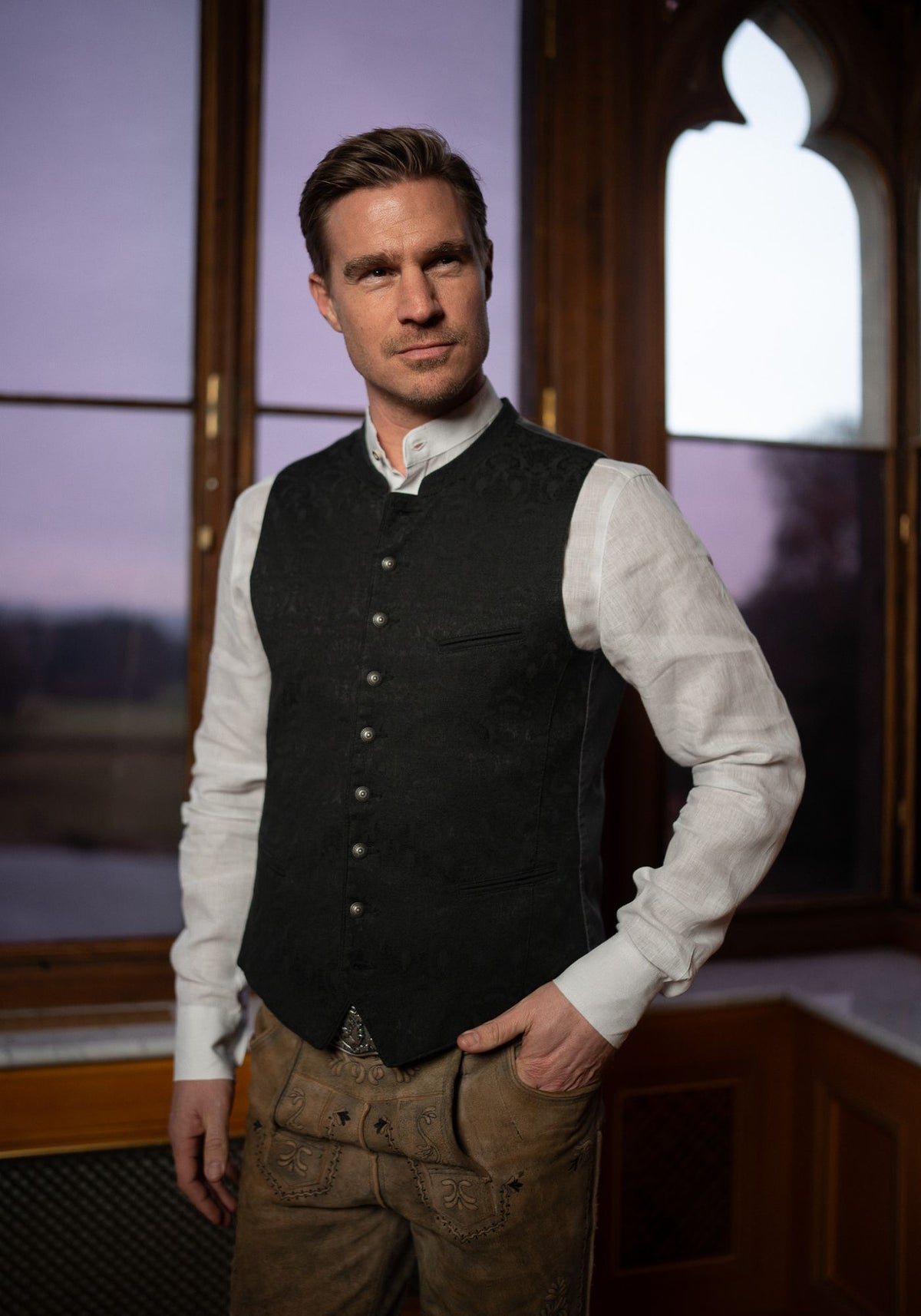 Gipfelstürmer Trachtenweste Slim Fit Timbo