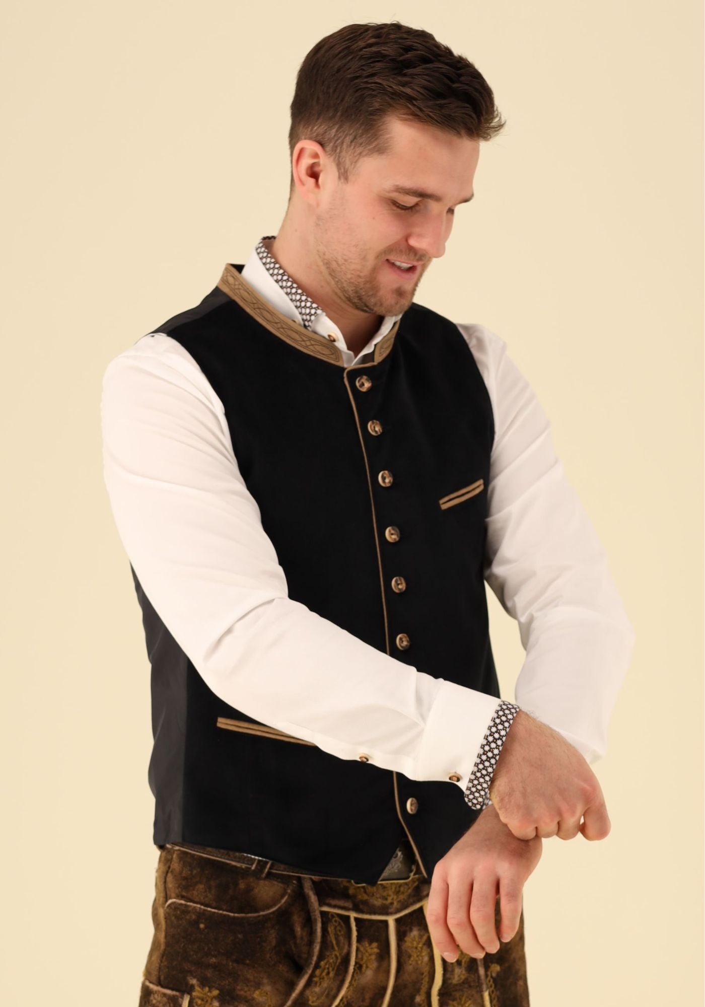 Gipfelstürmer Trachtenweste Slim Fit Viroxa