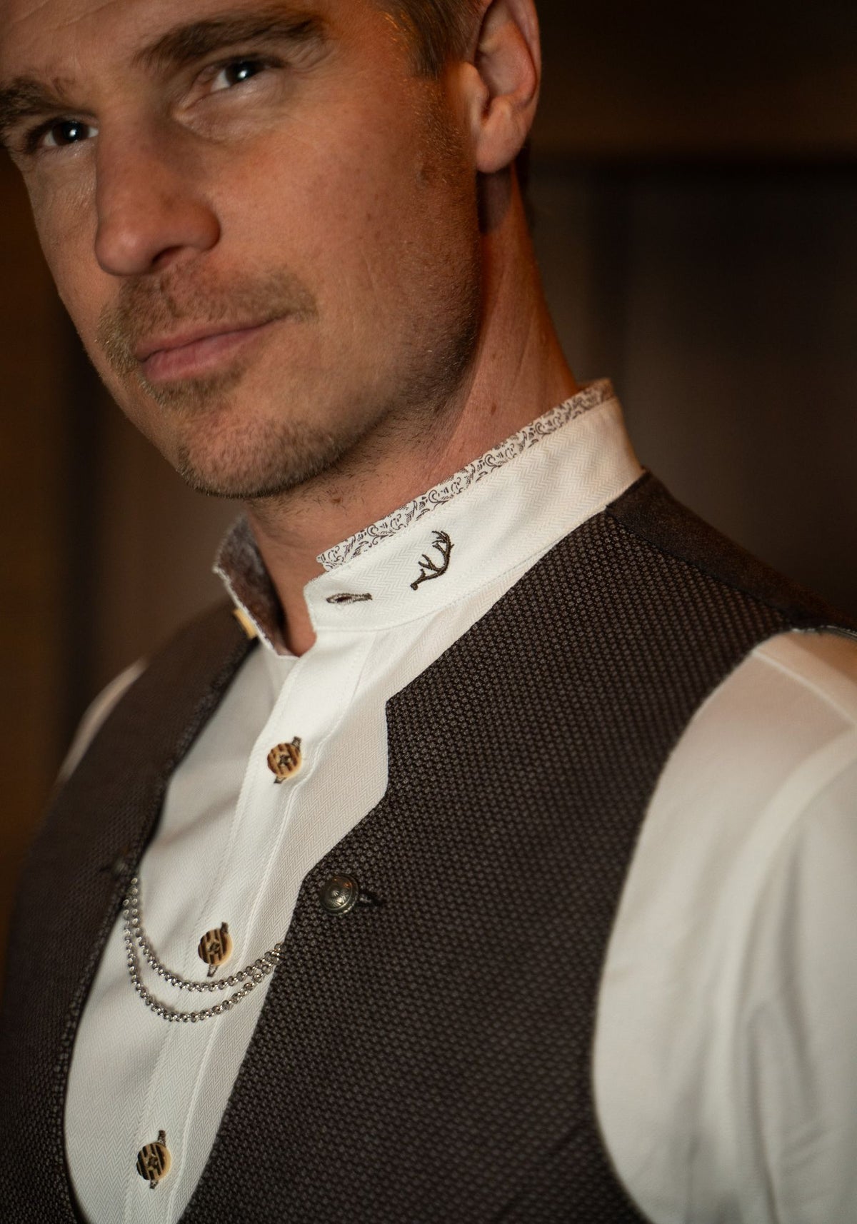 Gipfelstürmer Trachtenweste Slim Fit Wandor