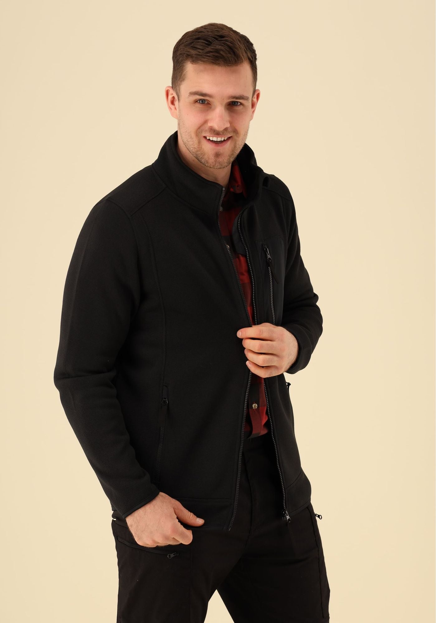 OS Trachten Orbis Herren Fleecejacke Strickfleecejacke Freizeitjacke mit Stehkragen hochgeschlossen Nucku