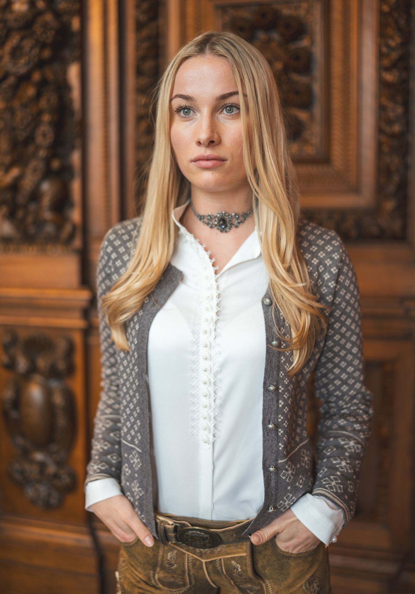 Gipfelstürmer Strickjacke Lang Tailliert Bruny
