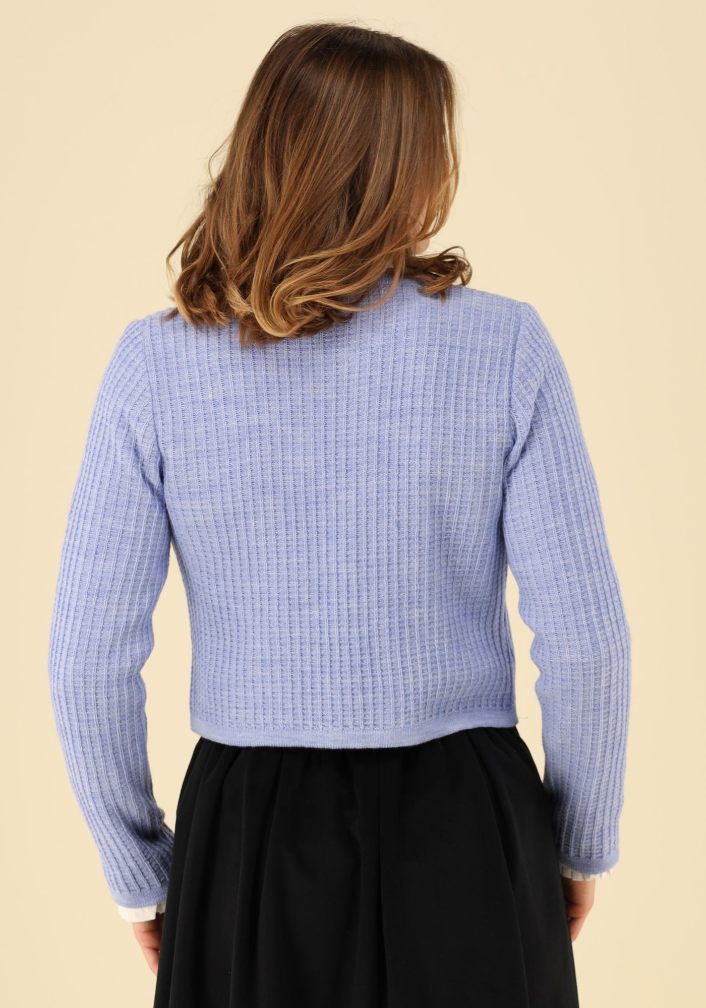 Gipfelstürmer Strickjacke Tailliert, kurz geschnitten Namiru
