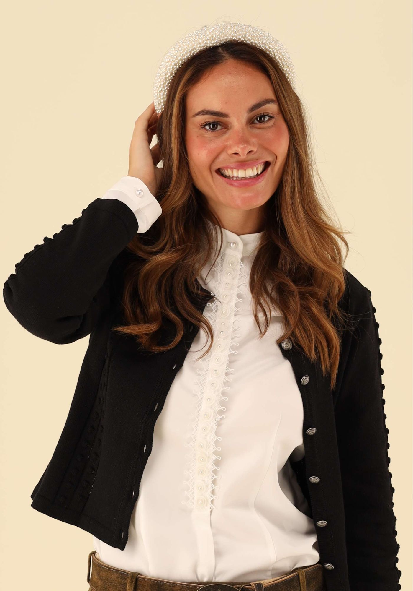 Gipfelstürmer Strickjacke Tailliert, sehr kurz geschnitten Klamid
